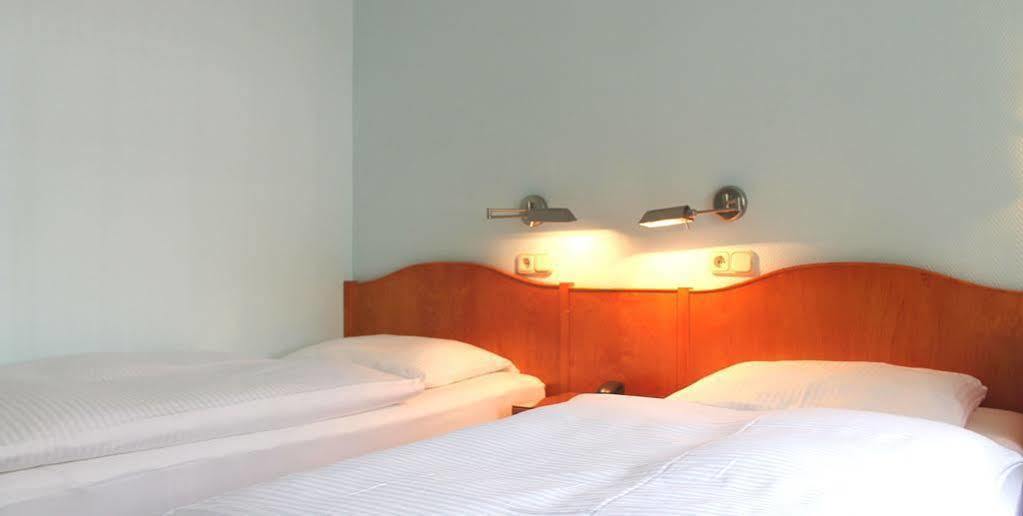 B-Hotel ดุสเซลดอร์ฟ ภายนอก รูปภาพ